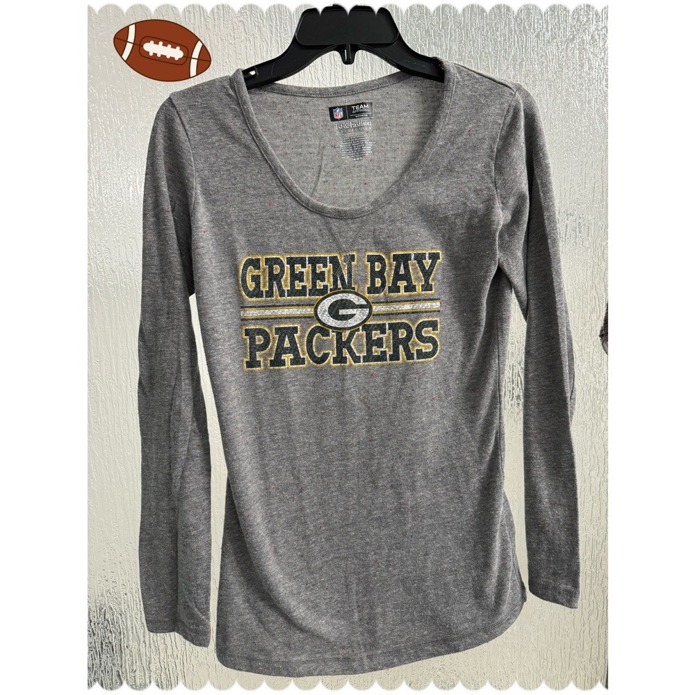 Team Apparel NFL.                                            Size M
